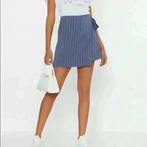 Nasty Gal NWT Blue & White Pinstripe Wrap Mini Skirt Size 10